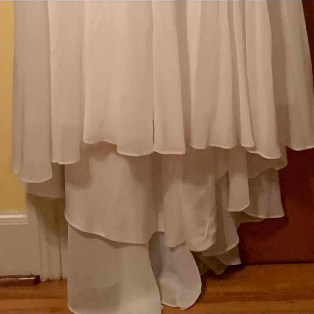 Long wedding dress, with train. - Picture 11 of 11